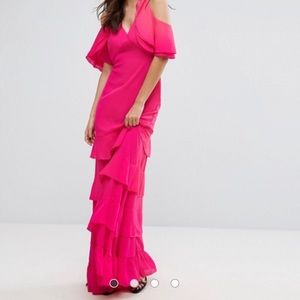 Pretty little things Cold Shoulder Maxi Dress